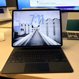 아이패드 프로 12.9 6세대(M2)셀룰러+매직키보드+애플펜슬2 이미지