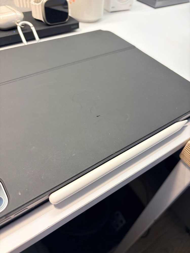 아이패드 프로 12.9 6세대(M2)셀룰러+매직키보드+애플펜슬2 이미지