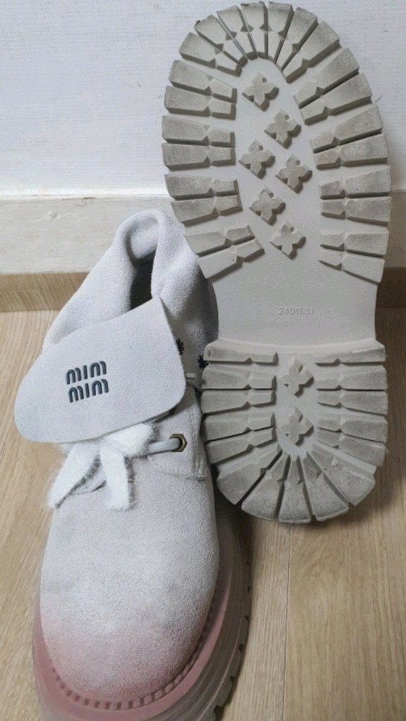 미우미우 스워이드 통굽부츠 ㅡ240 이미지