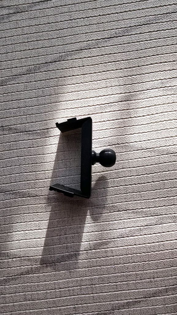 BMW 차량용품 판매(무선라우터,코모드거치대,와이퍼) 이미지