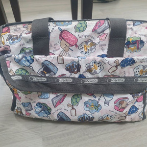 레스포삭 여행가방 겸 기저귀가방