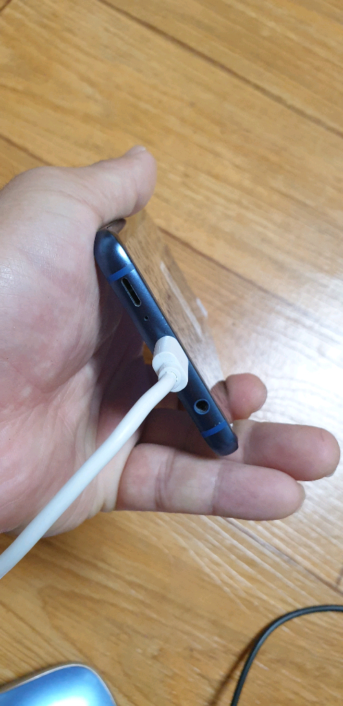 갤럭시 S9 플러스 블루 A급 판매합니다 이미지