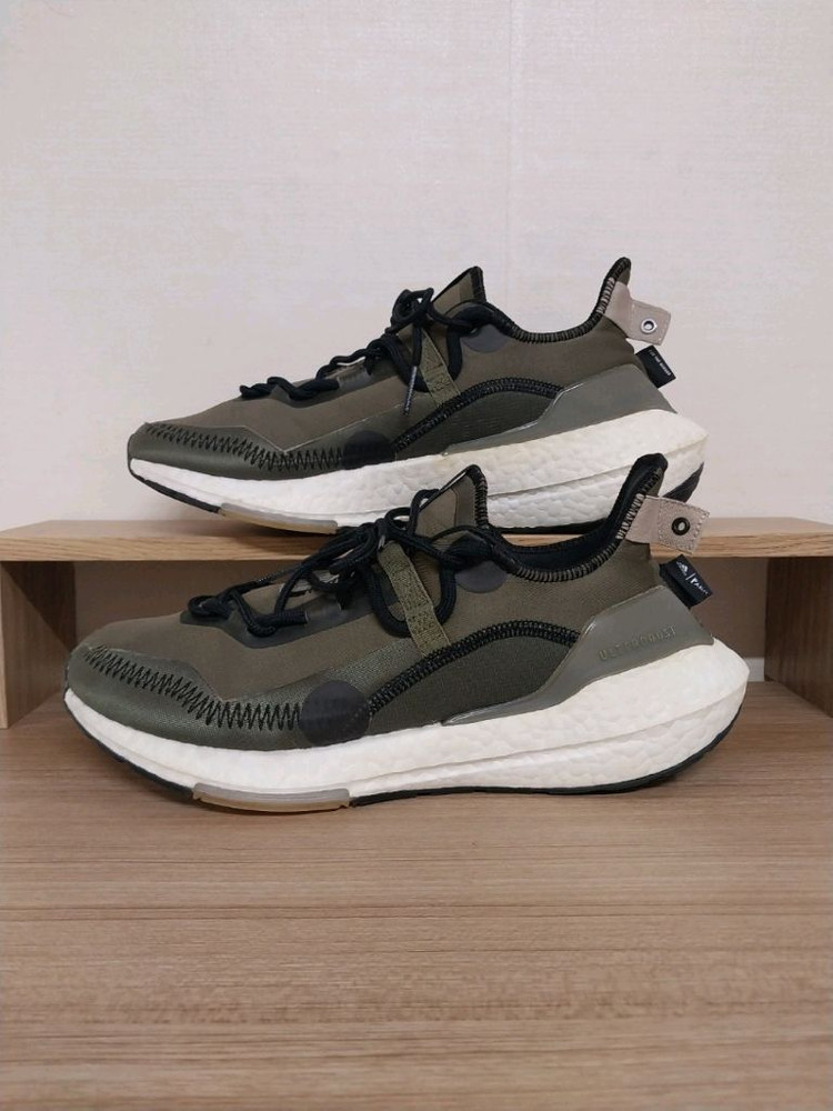 남성 아디다스 울트라부스트 21/팔리 포커스 올리브 운동화 (270) 이미지