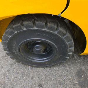 특A급 현대 3톤 3단마스트 17년식 자동발 캐빈 2300만원 디젤 중고지게차 팝니다.