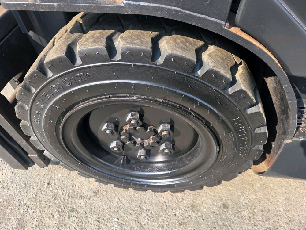 A급 중고지게차( 두산 3톤 16년식 자동발 디젤지게차) 1850만원 싸게 팝니다. 이미지