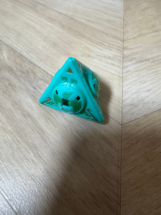 바쿠간 트랩인 트라이어드 엘 콘도르--2