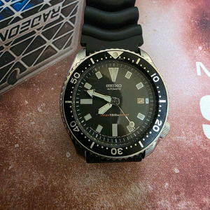 세이코 7002-7009 오토매틱 다이버 시계