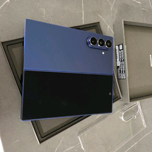 갤럭시 Z 폴드7 512GB 네이비 자급제 풀박스 25년12월최초사용