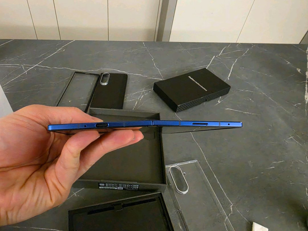 갤럭시 Z 폴드7 512GB 네이비 자급제 풀박스 25년12월최초사용--4