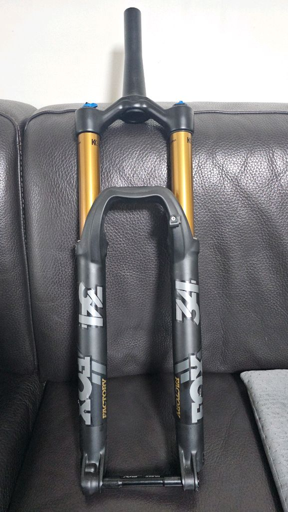 27.5+ 29 인치 겸용 폭스 팩토리 34 Fit 4 DAMPER 140mm 트래블 이미지