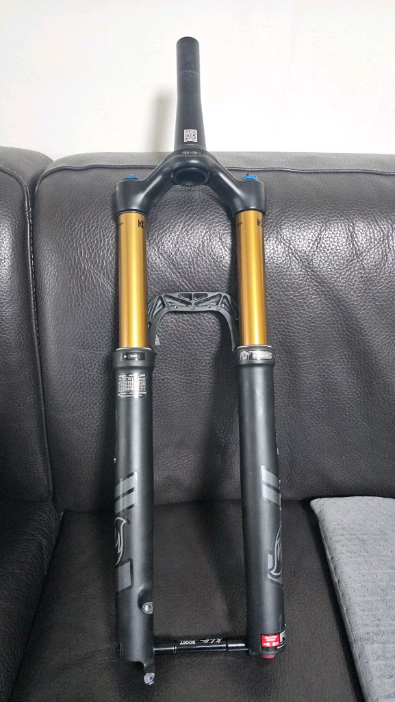 27.5+ 29 인치 겸용 폭스 팩토리 34 Fit 4 DAMPER 140mm 트래블 이미지