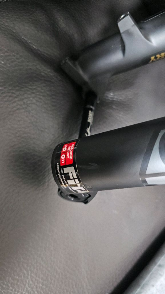 27.5+ 29 인치 겸용 폭스 팩토리 34 Fit 4 DAMPER 140mm 트래블 이미지