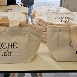 코첼랩 아이보리 캔버스 토트백