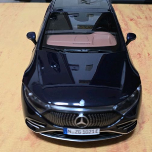 벤츠 EQS 1:18다이캐스트 새상품 이미지