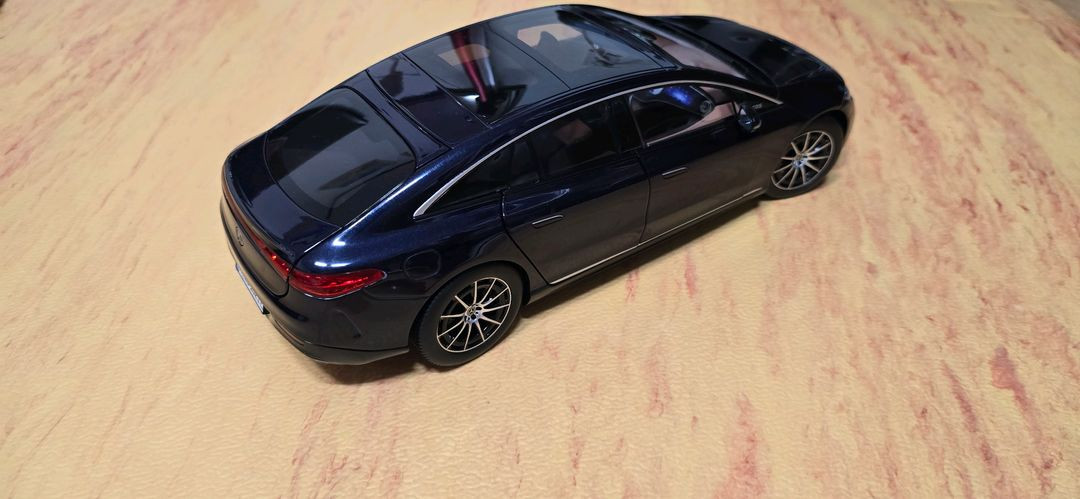 벤츠 EQS 1:18다이캐스트 새상품 이미지