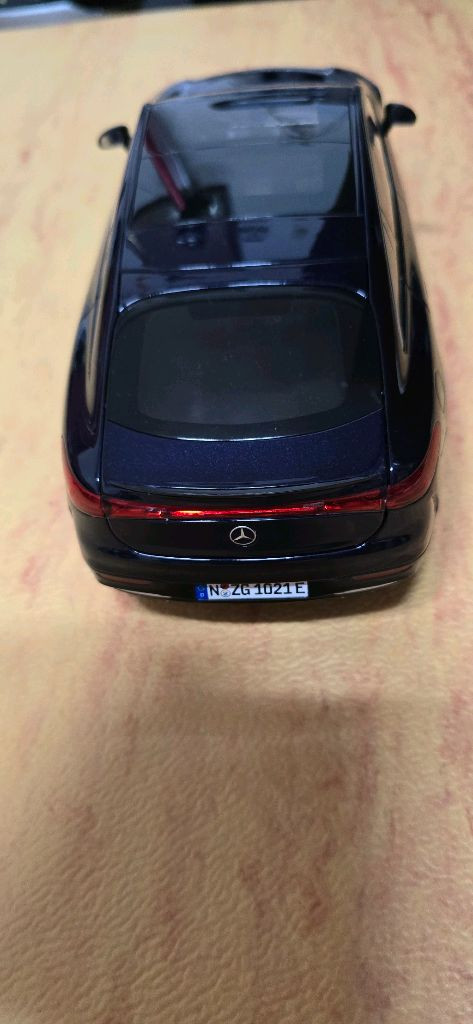 벤츠 EQS 1:18다이캐스트 새상품 이미지