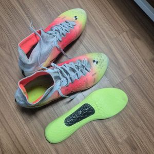 나이키머큐리얼 슈퍼플라이8엘리트 275