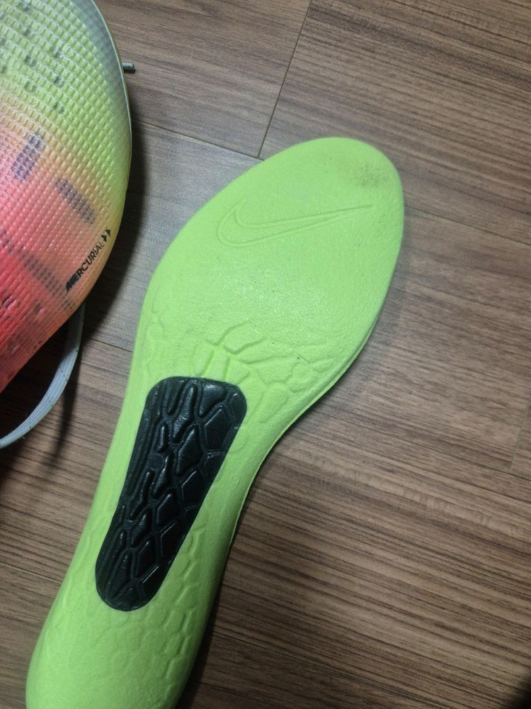 나이키머큐리얼 슈퍼플라이8엘리트 275--2