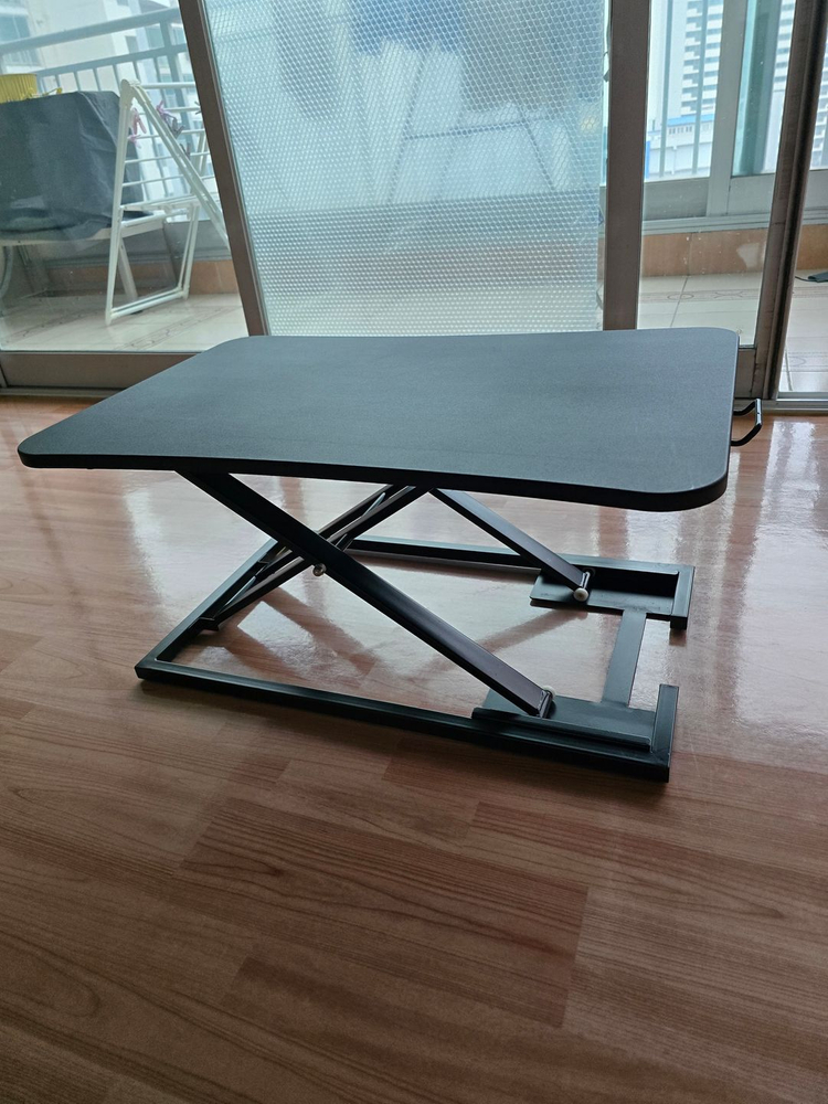 유압식 수동 높이조절 스탠딩 데스크 이미지