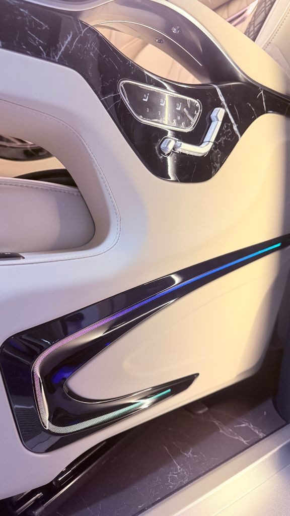 카니발 4세대 프리미엄 의전 시트 or 대리석바닥(의전용) 이미지