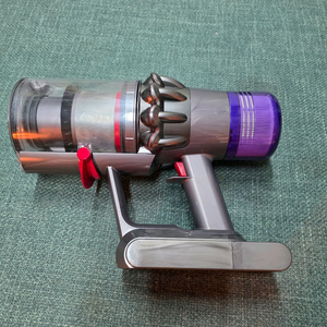 다이슨v11무선청소기 본체.배터리 이미지