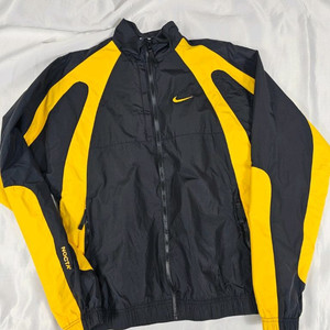 나이키녹타바람막이