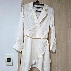 BLESS SHOP 아이보리 랩 원피스 새상품 무료배송