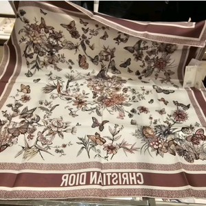 디올 스카프(거의새상품)