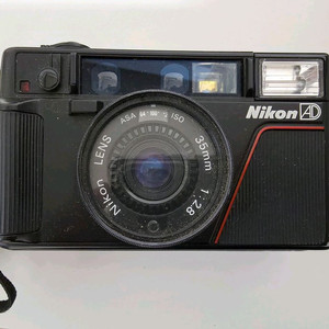 니콘 L35AD 필름 카메라