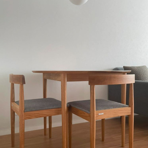 위키노 원목 원형 다이닝테이블 의자세트