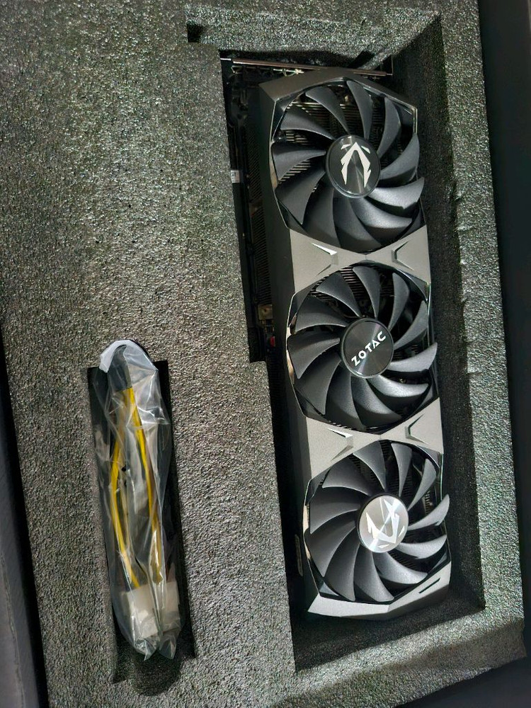 ZOTAC GAMING GeForce RTX 3080 Ti Trinity OC 12GB--4