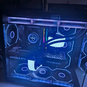 9800X3D RTX5070TI 신품PC 팝니다