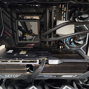 7800x3D 5070ti 48gb 1TB 게이밍 컴퓨터