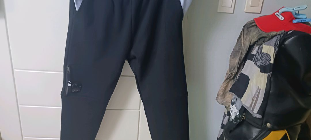 C. P컴퍼니 렌 즈 조거팬츠--2