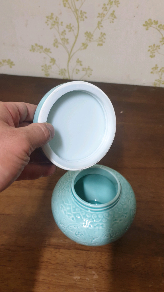 한국양봉 생꿀 고가구 도자기 꿀 보관통 판매해요 이미지