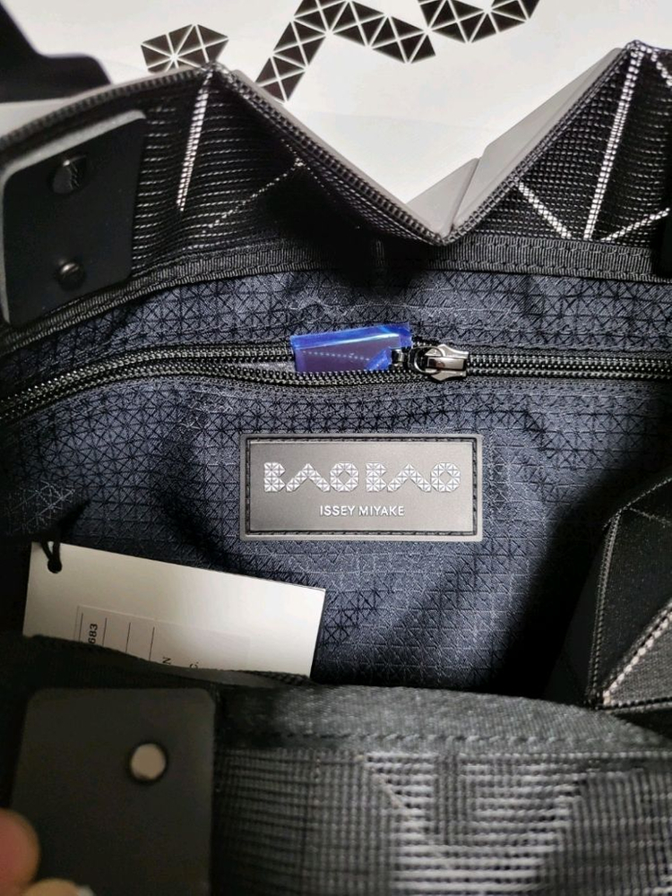 이세이미야케 바오바오 루센트 메탈릭 백 건메탈--6