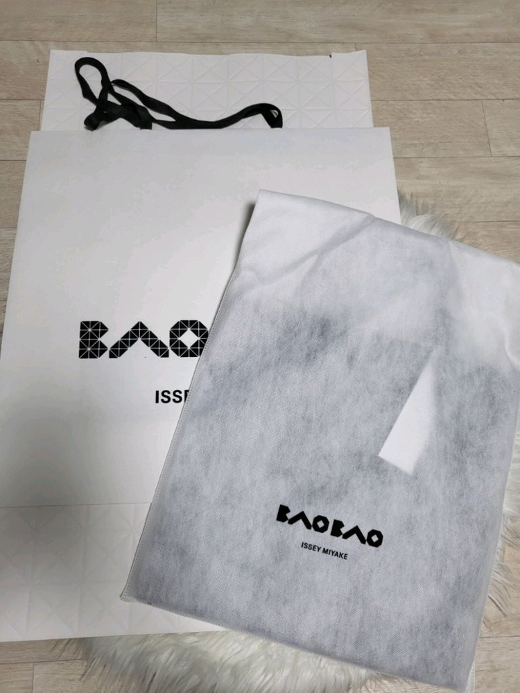 이세이미야케 바오바오 루센트 메탈릭 백 건메탈--8