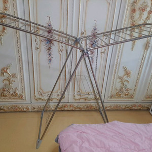 빨래 건조대 팝니다