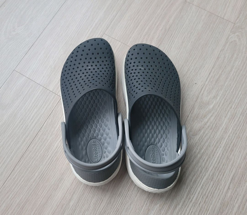 (정품) CROCS LiteRide 크록스 키즈--1