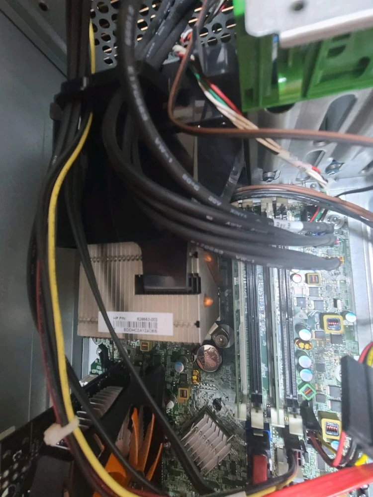 HP i5본체, 삼성 27인치 커브드 모니터 이미지