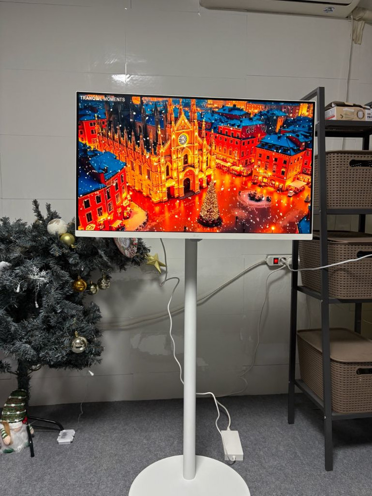 LG 32인치 4K 무빙스마트TV--1