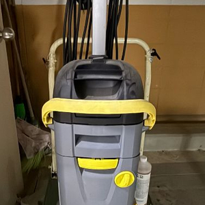 [가전] 카처 KARCHER, 유선 상업용 바닥 세척기/스크러버 (BR 30/4 C), 5회 미만 사용 이미지