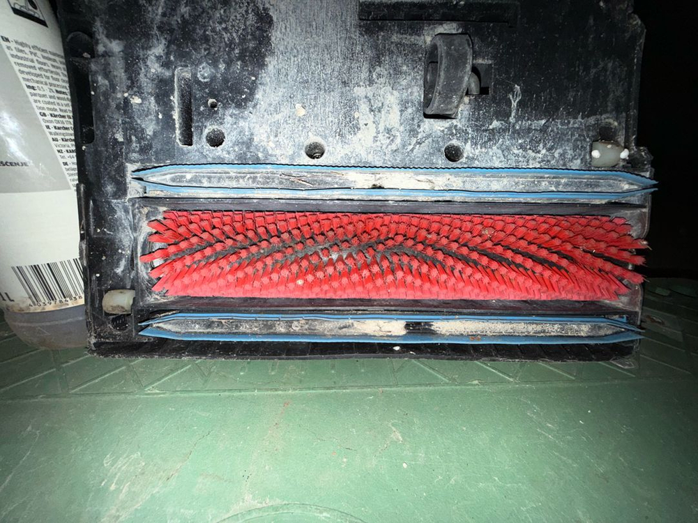 [가전] 카처 KARCHER, 유선 상업용 바닥 세척기/스크러버 (BR 30/4 C), 5회 미만 사용 이미지