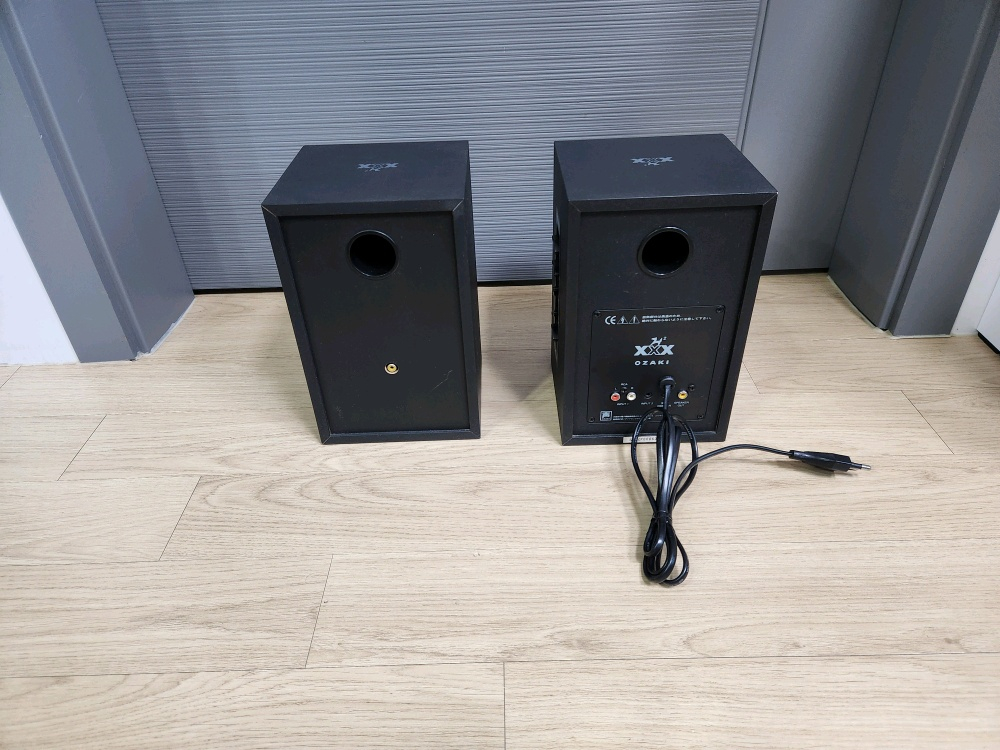 2채널 엠프 내장형 스피커 판매. 이미지