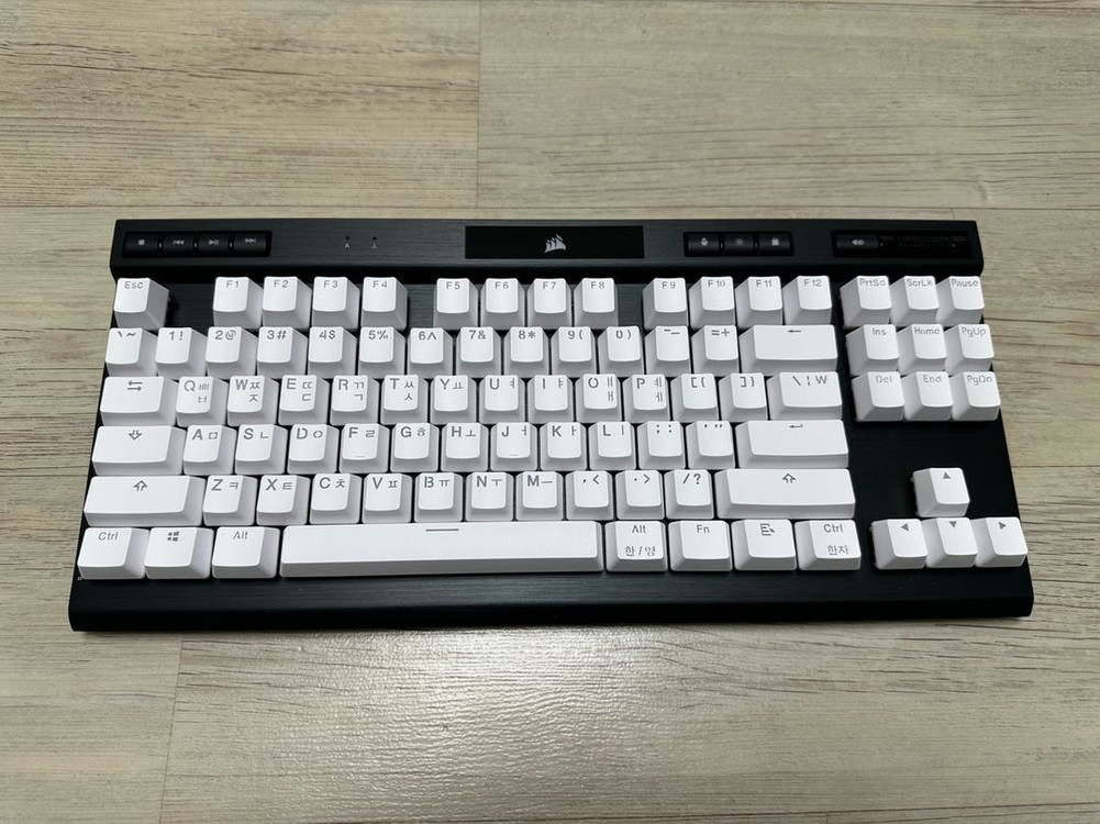 커세어 K70 RGB TKL OPX 광축 판매합니다. 이미지
