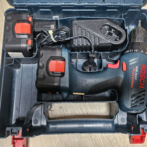 보쉬 GSR 14.4-2 전문가용 드릴 드라이버 세트 이미지