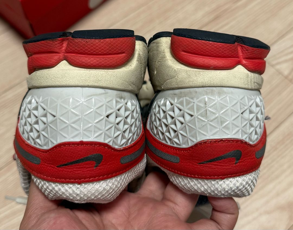 나이키 줌 보메로5 포톤 더스트 피칸테 레드 280사이즈 이미지