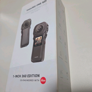 라이카 렌즈 Insta360 ONE RS 1인치 360 에디션 신품급 풀박 + 인비저블 셀카봉 + 삼각대 이미지