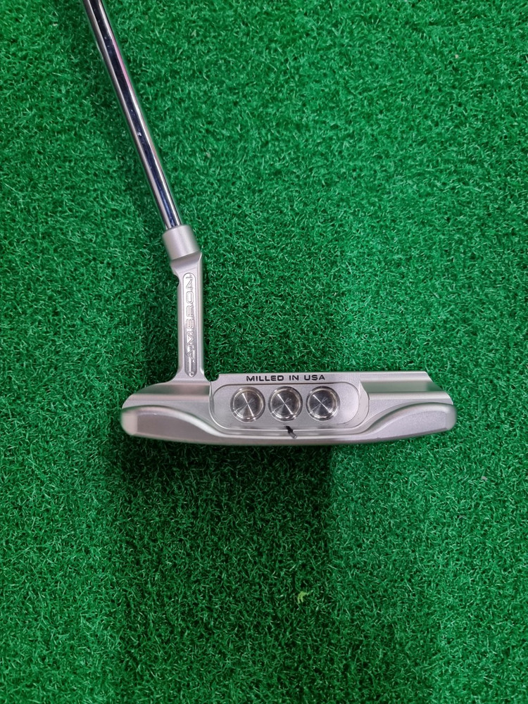 Scotty Cameron 스카티카메론 슈퍼 셀렉트 뉴포트 퍼터 이미지