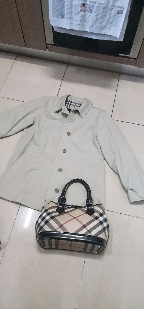 버버리 여성 클래식 코트 오버핏 77/ 버버리 쇼퍼백--4